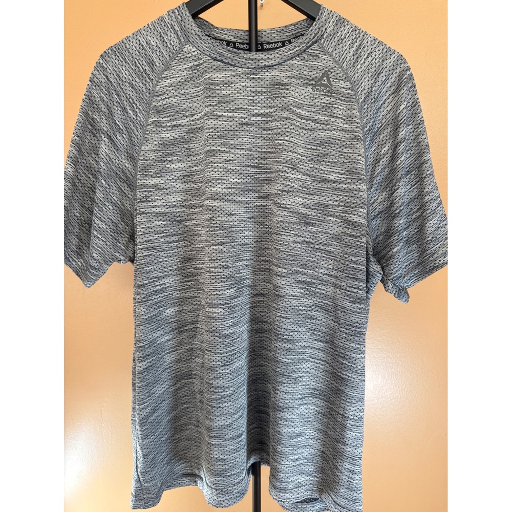 Reebok Mens XL Grey Space Dye Performance Short Sleeve T-Shirt Athletic Gym Top‎